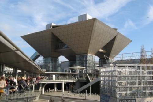 Международная выставка роботов открылась в Японии