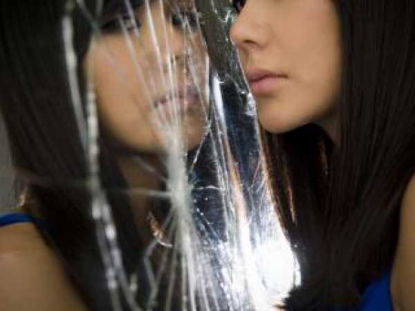 Ученые доказали вредность фейсбук для девушек