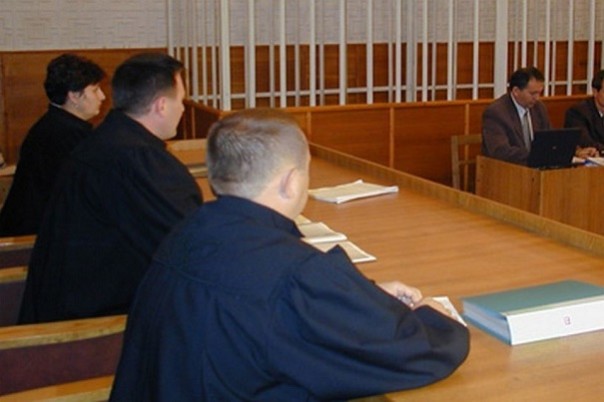 В приморском суде обвиняемому по делу о хищениях стало плохо