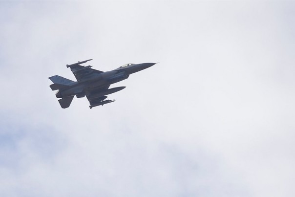 На перехват самолета-разведчика США вылетел российский истребитель