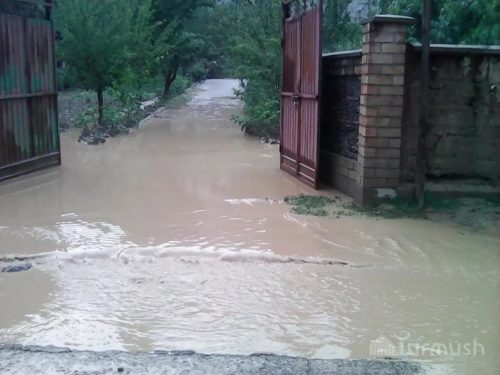 На юге Кыргызстана из-за схода селя погибли 5 человек