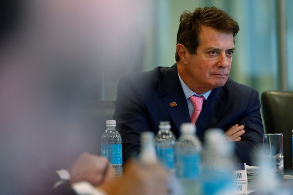 СМИ сообщили о расследовании ФБР против Януковича и экс-главы штаба Трампа