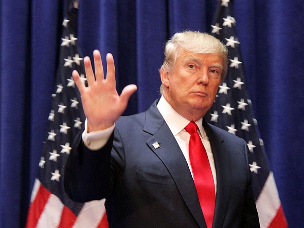 Клинтон борется за президентство с Путиным, но не с Трампом — Washington Times