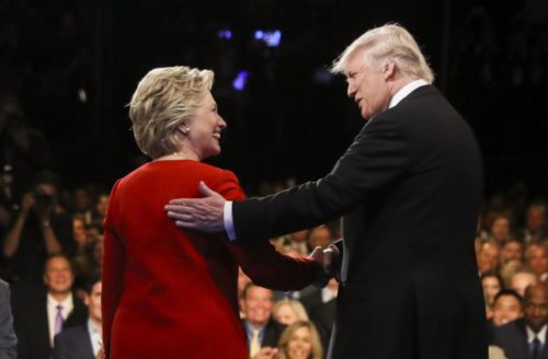 Трамп опережает Клинтон — Опрос