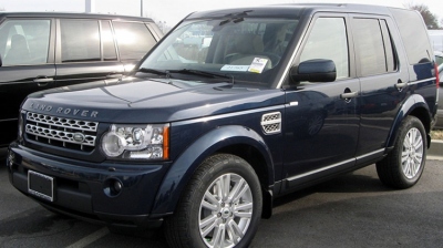 Назван ТОП-5 самых желанных в РФ вседорожников 2017 года