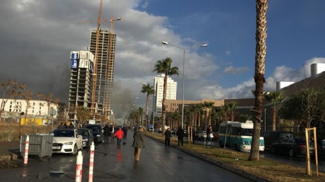 Рядом со зданием суда в турецком городе Измир произошел взрыв