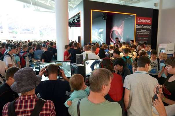 Спрос на ПК стабильно падает 5 лет подряд