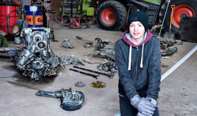 В Дании школьник вместе с отцом откопал самолет Второй мировой войны В Дании школьник вместе с отцом откопал самолет Второй мировой войны