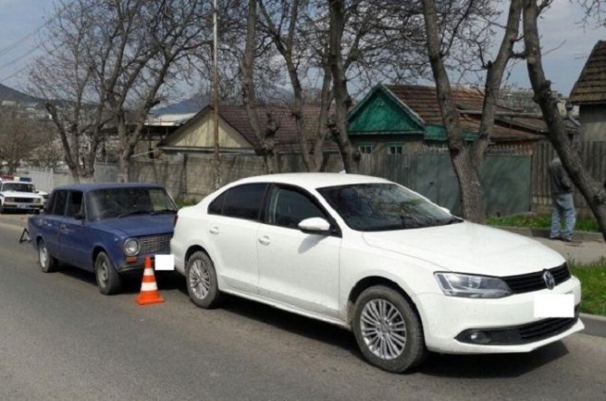 В Пятигорске шофёр скончался за рулем и устроил ДТП