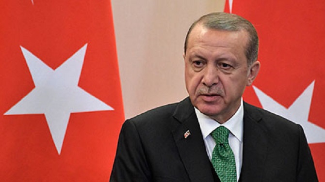 США шантажируют Турцию, вооружая сирийских курдов, считает политолог