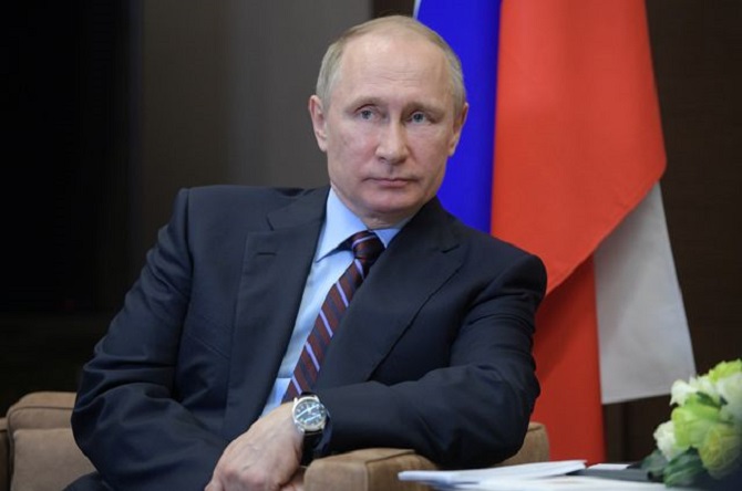 В Кремле прокомментировали сведения о визите В.Путина во Францию