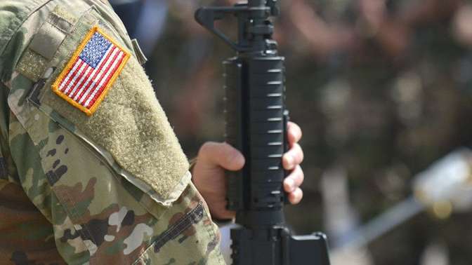 В Пентагоне отказались выполнять указ Трампа о запрете на службу трансгендеров