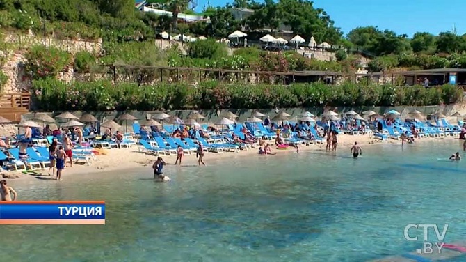 Не менее 60 туристов отравились в турецком отеле