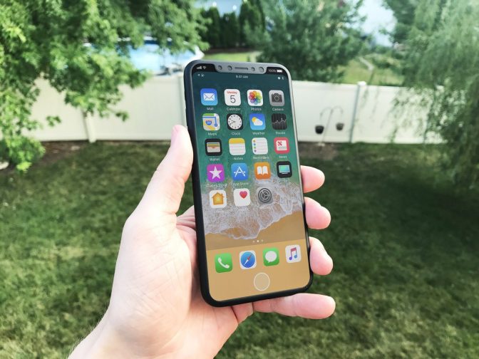 В Apple планируют отказаться от выпуска iPhone 8 в «розовом» цвете