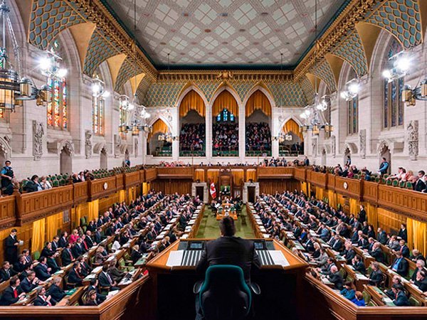 Британский парламент принял билль об отмене законов ЕС