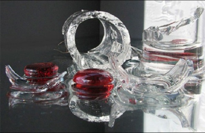 На Кубани женщина убила знакомого хрустальной вазой