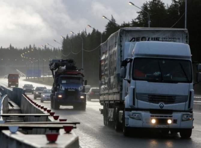 17 километров Мурманского шоссе в Ленобласти вдвое расширят за 12 млрд руб.