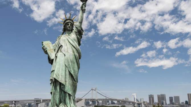 Трюдо нанес удар в спину США — Советник Трампа