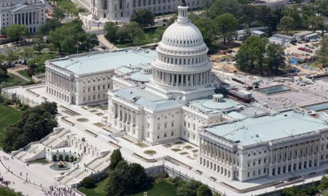 Трамп обвинил экс-главу ФБР Коми в совершении правонарушения