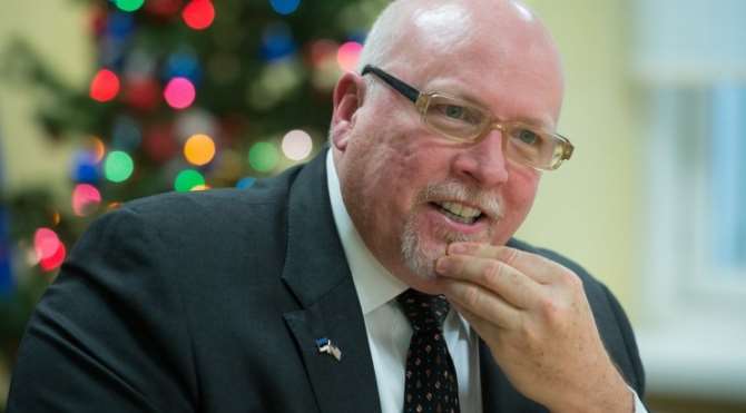 Посол США в Эстонии уходит в отставку из-за несогласия с политикой Трампа