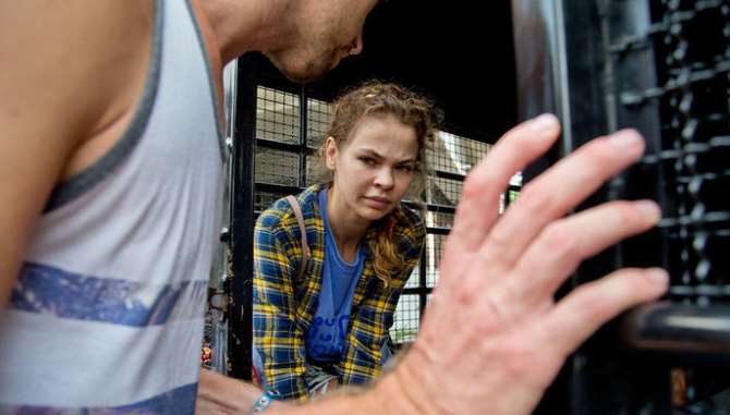 Рыбка и Лесли поведали в суде в Таиланде доводы защиты