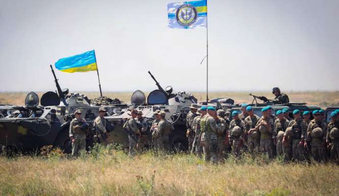 Заработная плата военных — Гриценко поведал о проблемах в армии