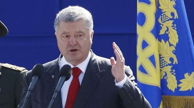 Специалист оценил слова Порошенко о походе кораблей — нереальный идиот
