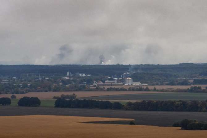 ГСЧС: на арсенале около Ични продолжаются «взрывы разной интенсивности»