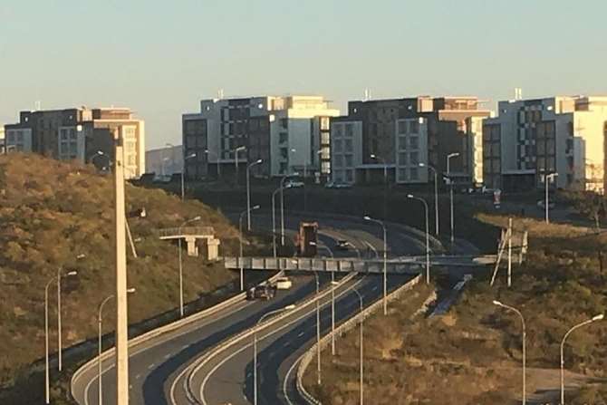 Упавший виадук перекрыл движение на трассе Седанка-Патрокл