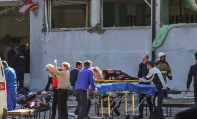 Учащийся колледжа остается единственным подозреваемым по делу о стрельбе в Керчи