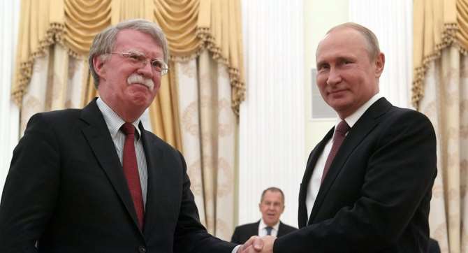 Ушаков назвал дату и место встречи В. Путина и Трампа