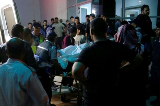 По меньшей мере 10 детей утонули в автобусе в Иордании