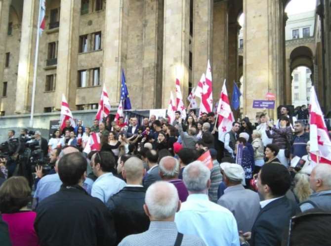 В Грузии будет 2-ой тур выборов президента — Саломе Зурабишвили vs Григол Вашадзе