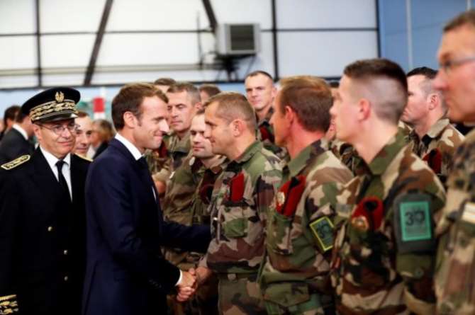 «Россия стоит у наших границ»: Макрон призвал сделать армию ЕС