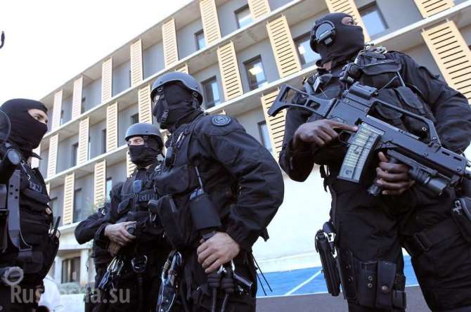 Во Франции правоохранители и власти готовятся к завтрашним акциям протеста