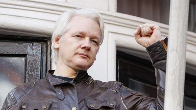 Ассанжу гарантировали безопасный уход из посольства в Лондоне, — президент Эквадора