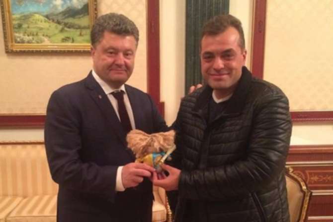 «Куда угодно» во всех смыслах: Советник Порошенко уличен в сутенерстве