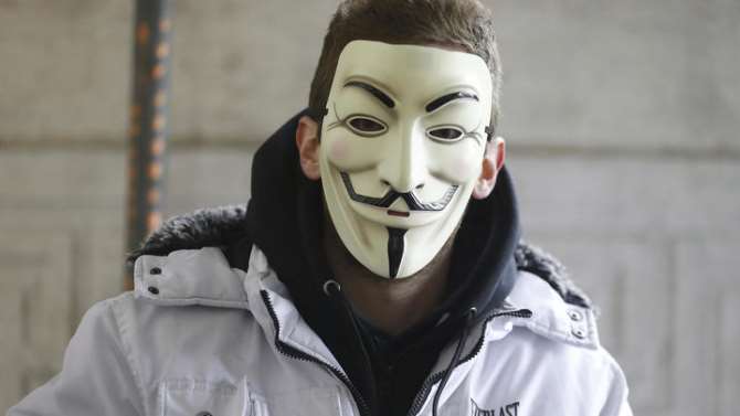 Хакеры узнали о том, что английские спецслужбы хотели заминировать бухту Севастополя