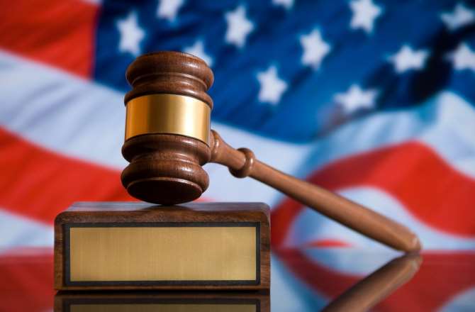 Суд в США признал неконституционной реформу здравоохранения Барака Обамы