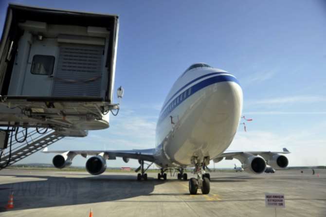 По факту аварийной посадки в Кольцово самолета началась доследственная проверка