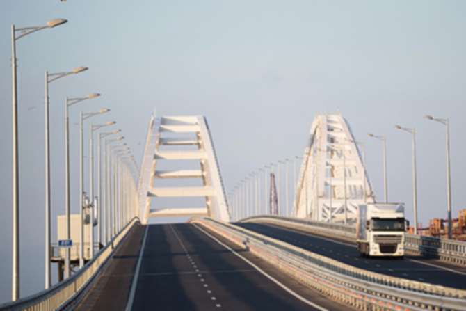 Турчинов: У нашей границы расположены подразделения, готовые к наступательно-штурмовым действиям