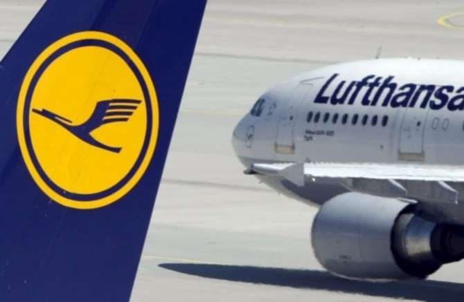 В Германии назвали виновных в инциденте с самолетом Меркель