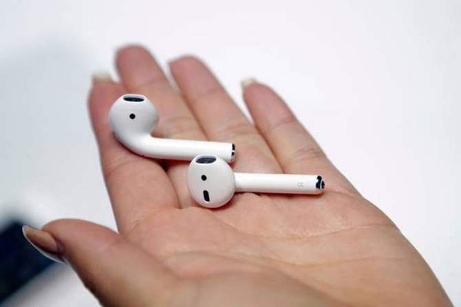 AirPods 2 будут оборудованы функцией вызова ассистента Siri