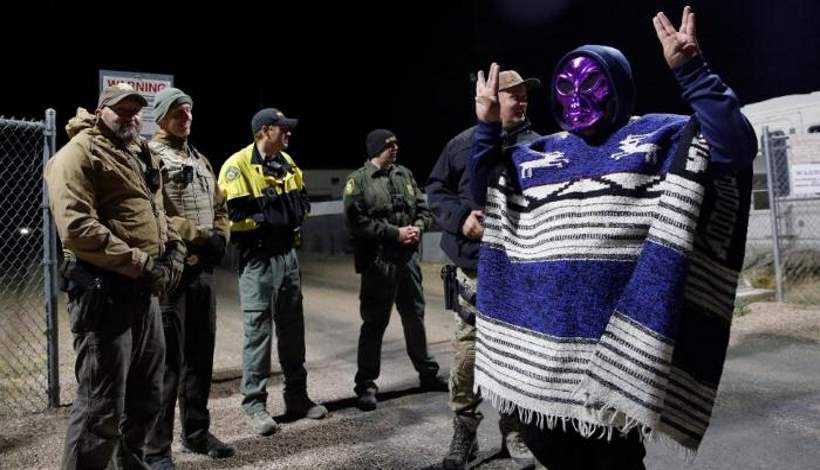 Пентагон извинился за угрозы уничтожить участников штурма Зоны 51