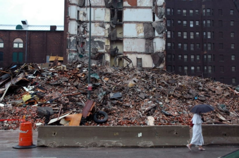 Люди бегут из Калифорнии