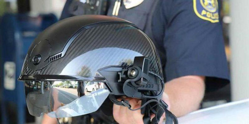 Для борьбы с пандемией на улицы выпустили Робокопов версии 1.0.