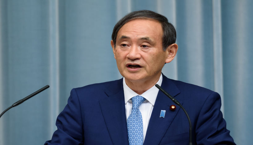 Ёсихидэ Суга избран новым премьер-министром Японии