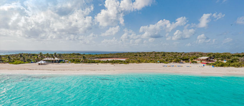 Интересный новый пример выживания на необитаемом острове.