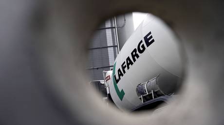 Французская разведка знала, что цементный гигант Lafarge заплатил МИЛЛИОНЫ ИГИЛ и нажился на своих связях с террористами - утекшие документы - RT World News