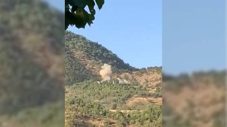 Иран приветствует нападение на `` террористические '' объекты в Иракском Курдистане (ВИДЕО) - RT World News